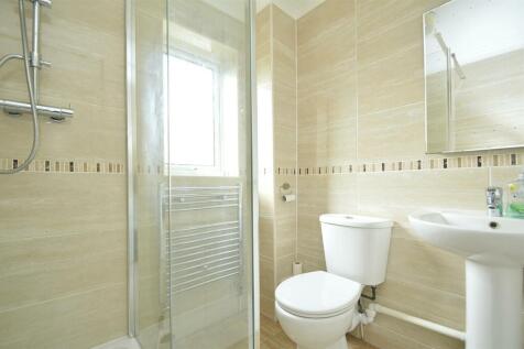 resizedShowerRoom.jpg