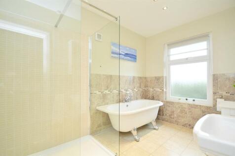 resizedBathroom1.jpg