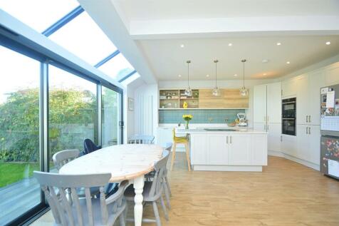 resizedKitchen2.jpg