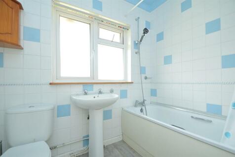 resizedBathroom.jpg