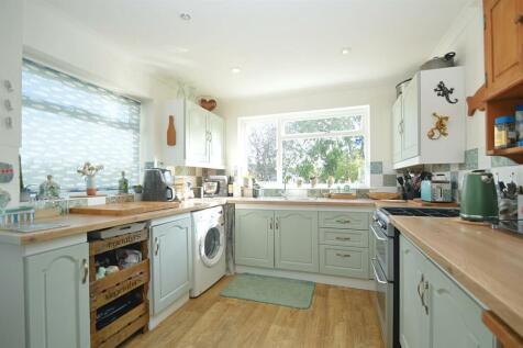 resizedKitchen3.jpg