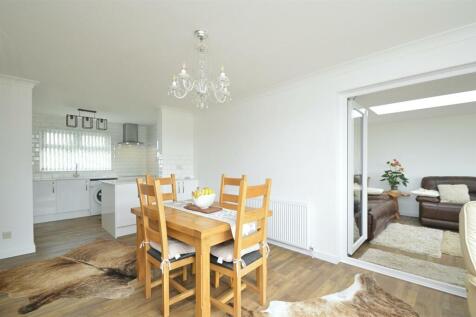 resizedDiningArea2.jpg