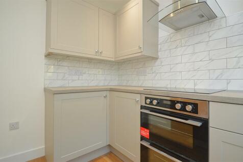 Kitchen3.jpg