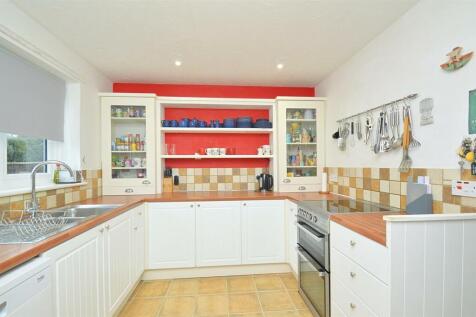resizedKitchen.jpg