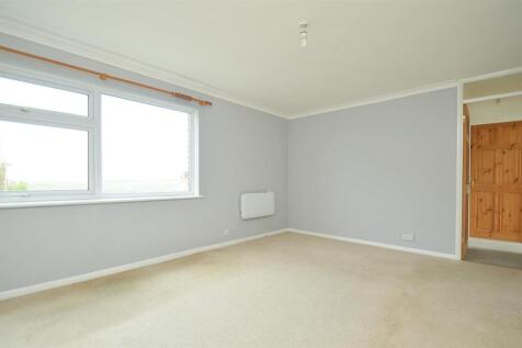 resizedLounge2.jpg