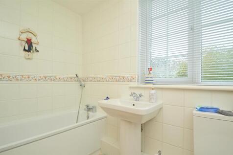 resizedBathroom.jpg