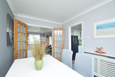 resizedDiningArea2.jpg