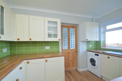 resizedKitchen2.jpg