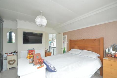 Bed1b.jpg