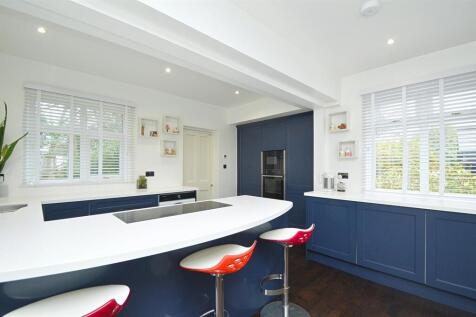 resizedNEWKitchen2.jpg
