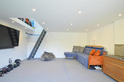 resizedChalet1.jpg