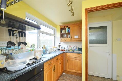 resizedKitchen3.jpg
