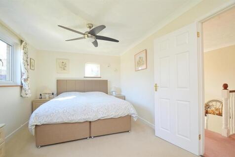 resizedBed1a.jpg