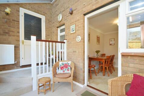 resizedSunRoom.jpg