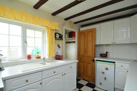 resizedKitchen2.jpg