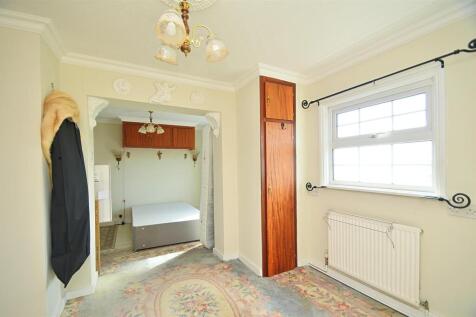resizedDressingRoomBed3.jpg