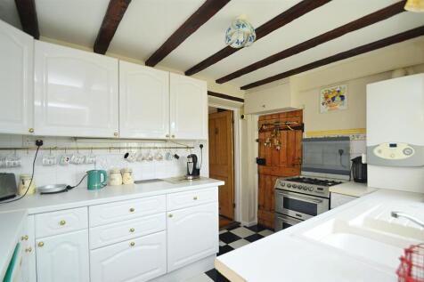 resizedKitchen1.jpg