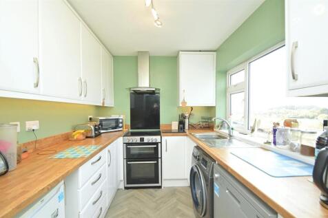 resizedKitchen.jpg