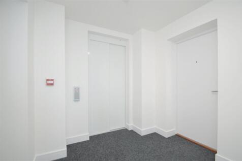 6EntDoor.jpg