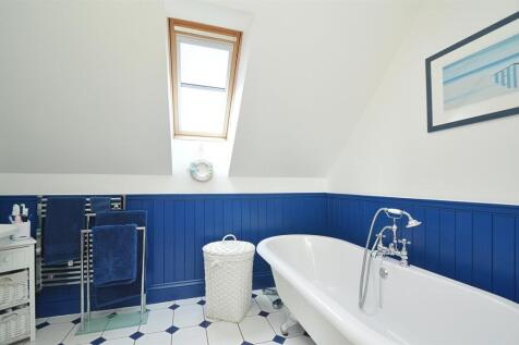 resizedBathroom.jpg