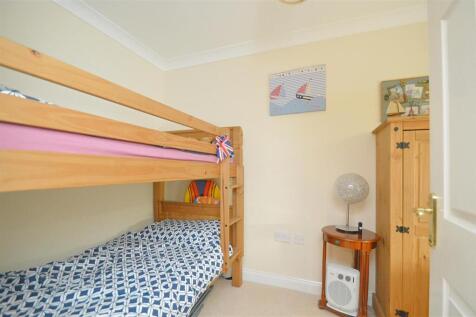 Bed3.jpg