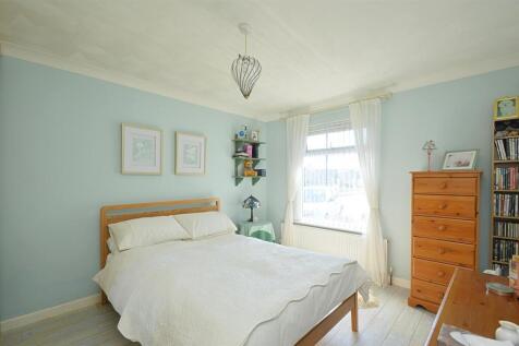 resizedBed1a.jpg