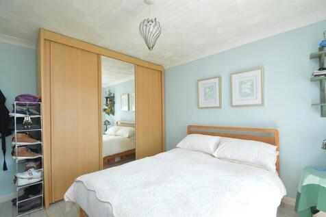 resizedBed1b.jpg