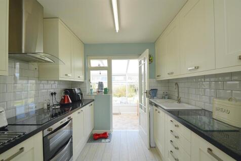 resizedKitchen2.jpg
