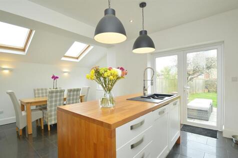 resizedKitchen1.jpg