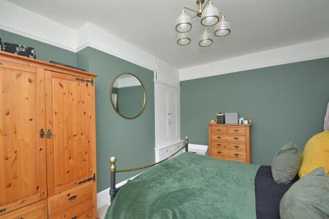 resizedBed1b.jpg