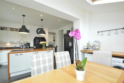 resizedKitchen2.jpg