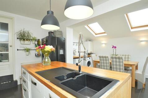 resizedKitchen4.jpg
