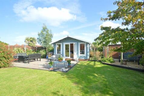 Summerhouse1.jpg