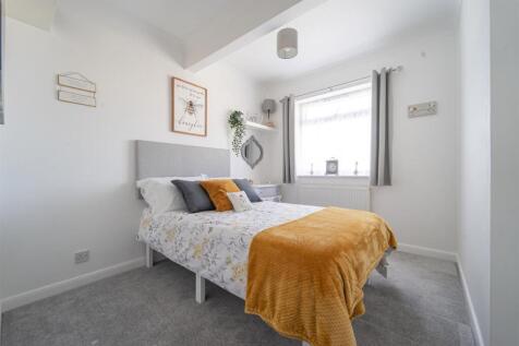 resizedBedroom 2.jpg