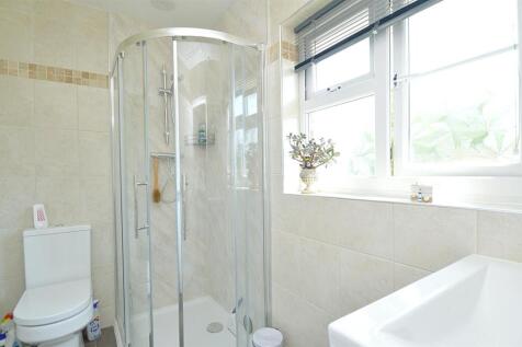 resizedShowerRoom.jpg