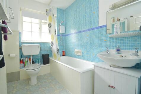 resizedBathroom.jpg