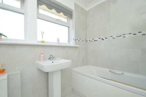 resizedBathroom1.jpg