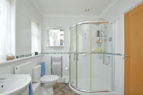 resizedBathroom2.jpg