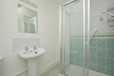 resizedShowerRoom.jpg