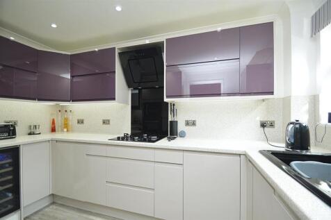 resizedKitchen1.jpg