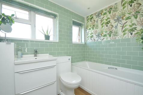 resizedBathroom.jpg