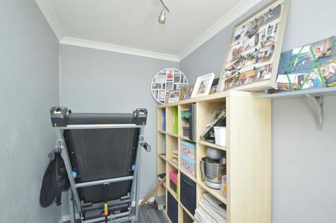 resizedStudyBed5.jpg