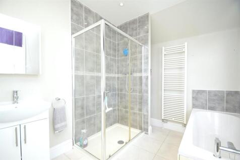 resizedBathroom.jpg