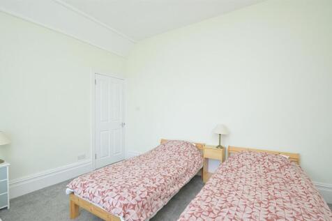 resizedBed2c.jpg