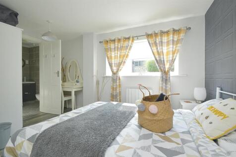 resizedAnnexeBedroom1.jpg