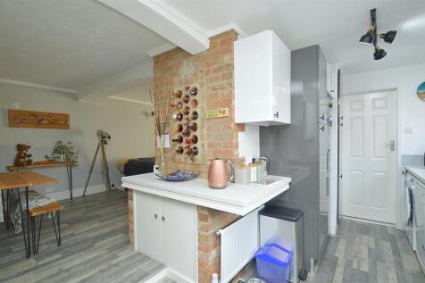 resizedKitchen2.jpg