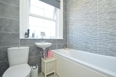 resizedBathroom.jpg