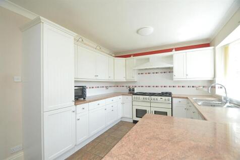 resizedKitchen1.jpg