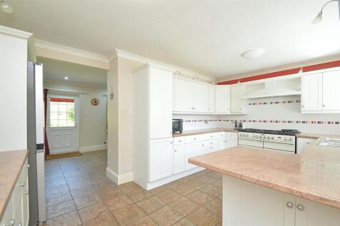resizedKitchen3.jpg
