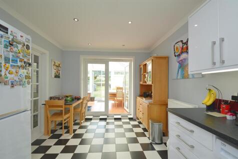 resizedKitchen2.jpg